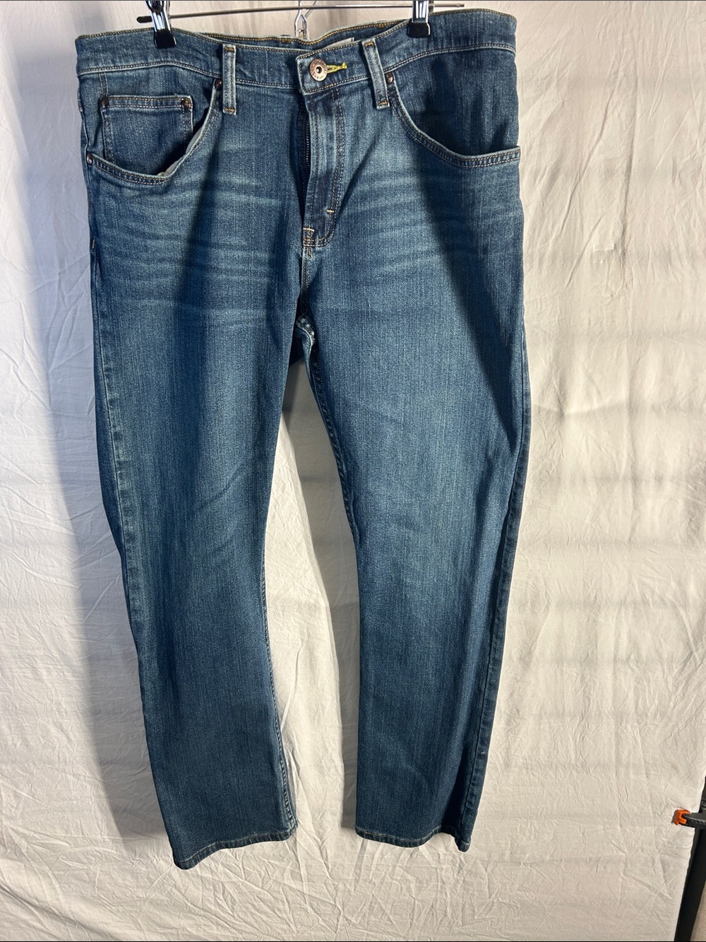 Wrangler Men's Indigo Blue Slim Straight Jeans